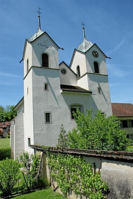 Schloss Bottstein Hotel Exterior foto