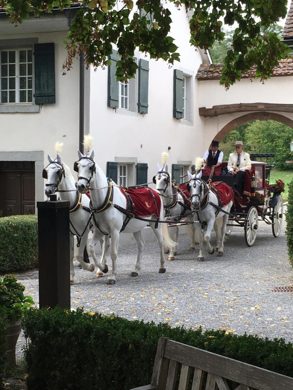 Schloss Bottstein Hotel Exterior foto